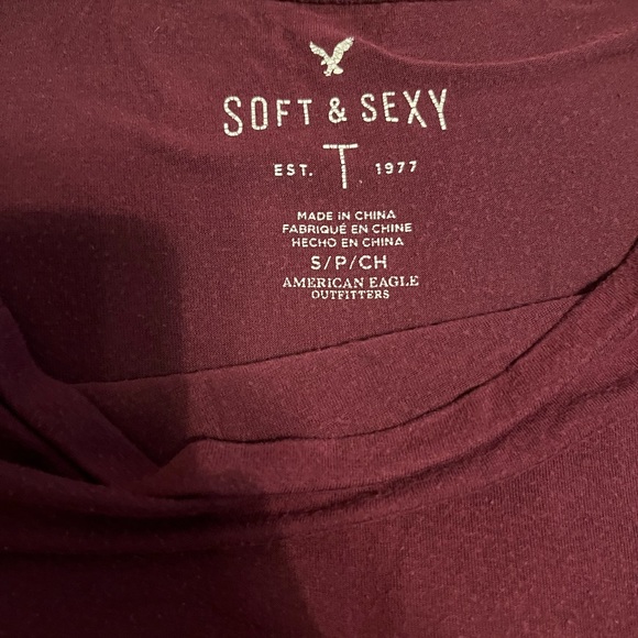 American Eagle crop t shirts - Picture 3 of 6